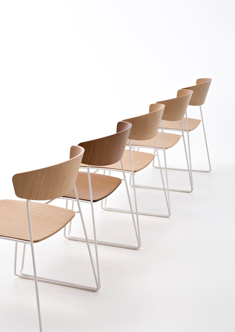 Chaise Empilable