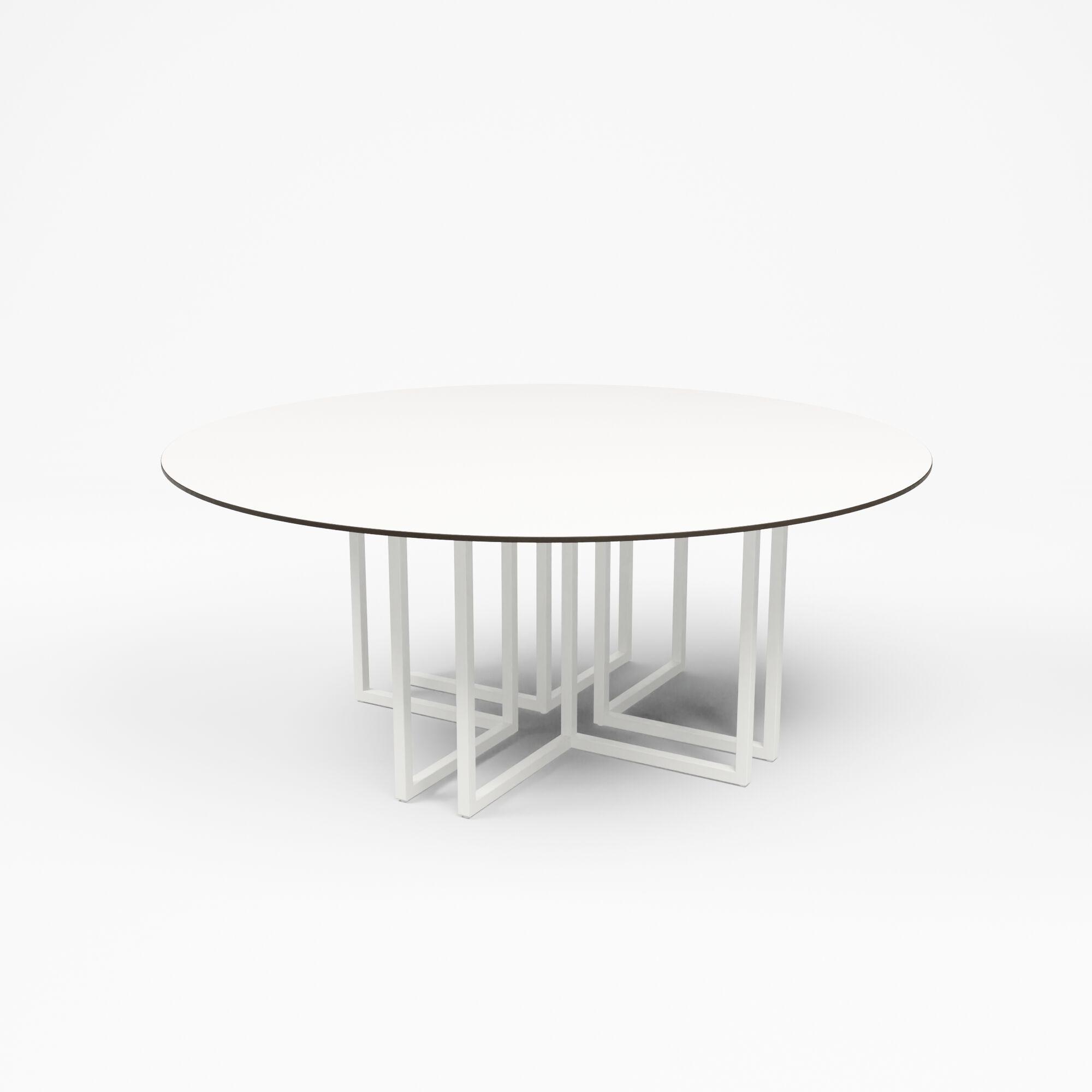 TABLE A MANGER TRIBO