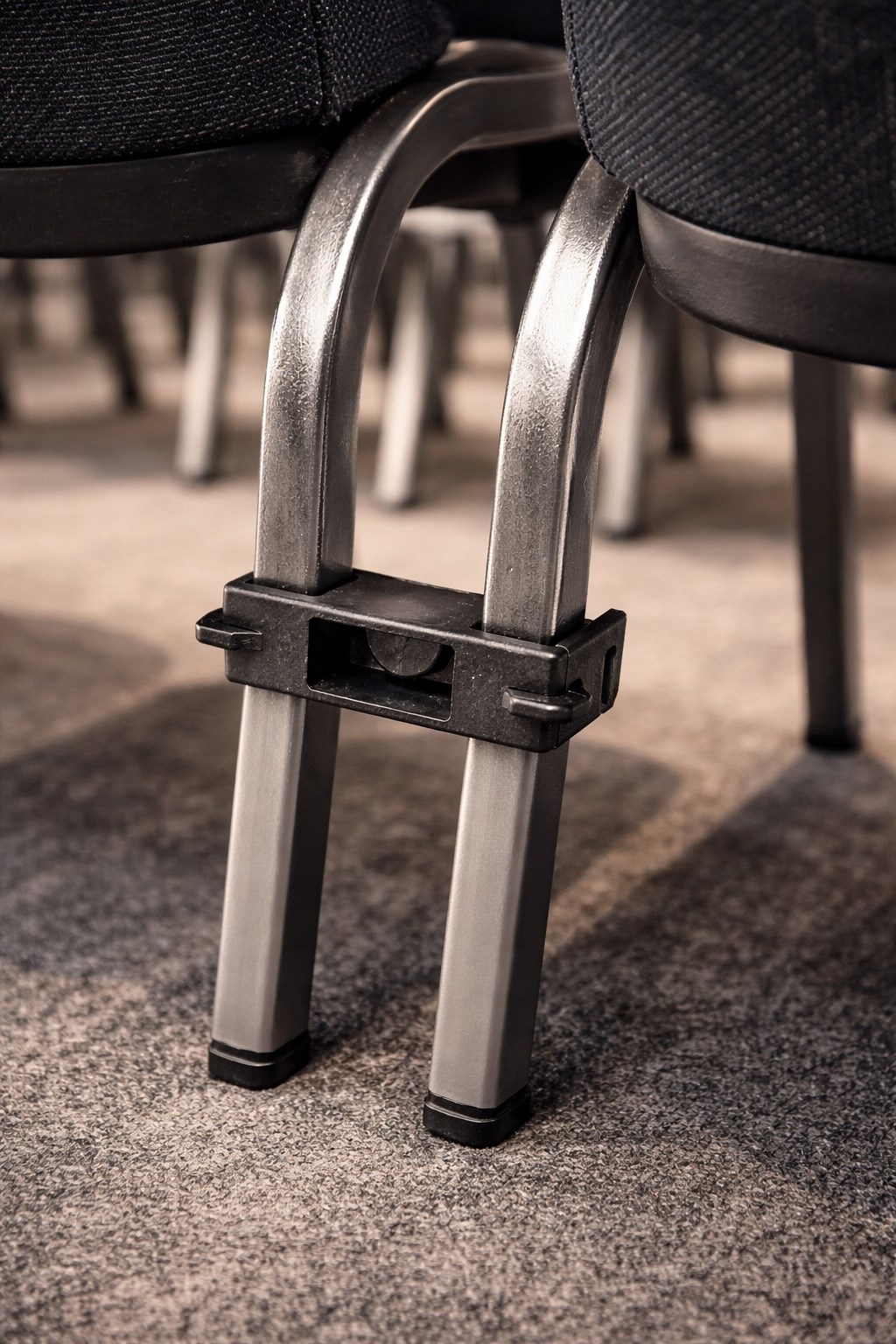 CONNECTEUR DE CHAISE UNIVERSEL CARRÉ