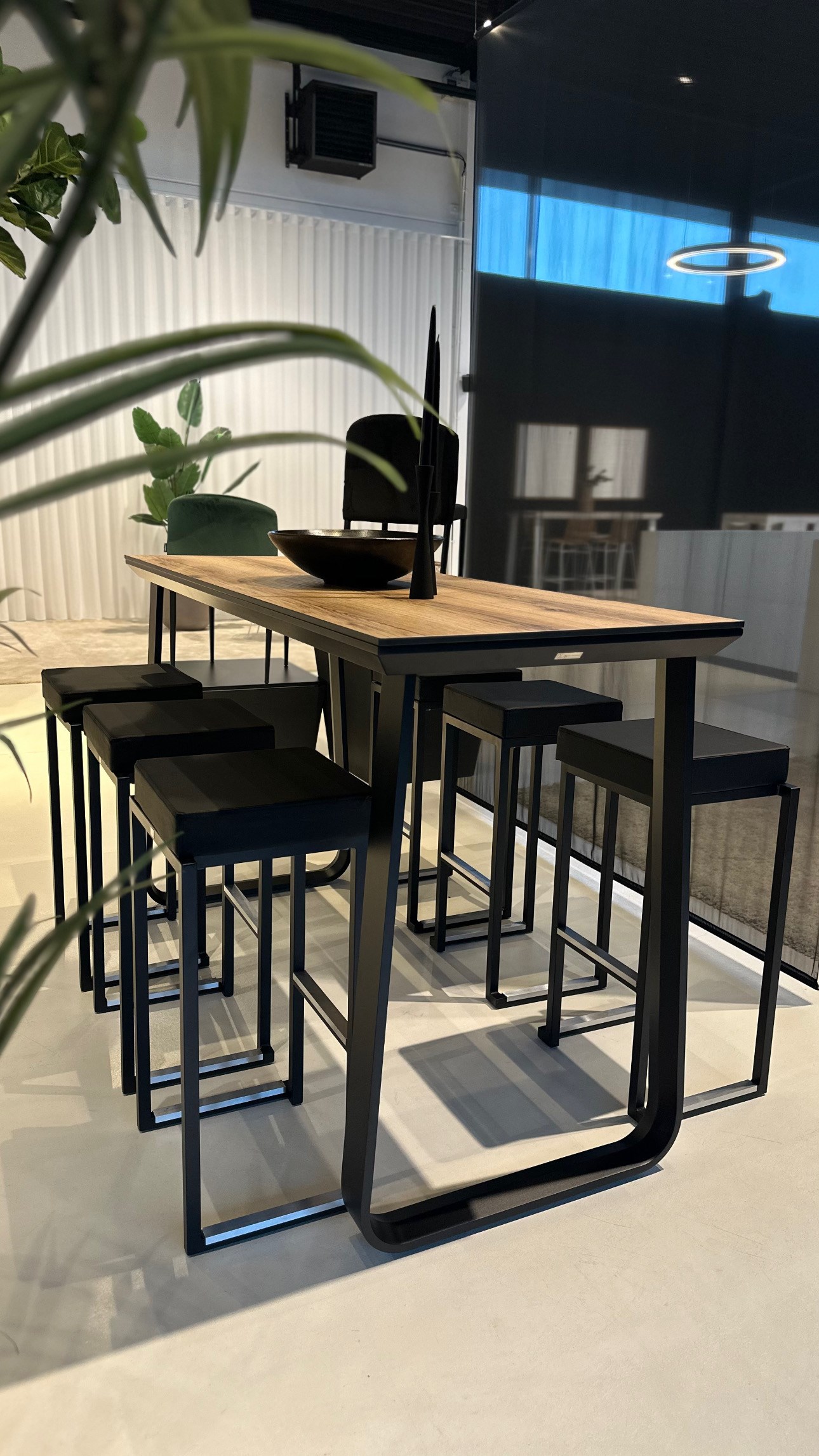 <h3>tables<span class="surTitre">Tout voir</span></h3>-image