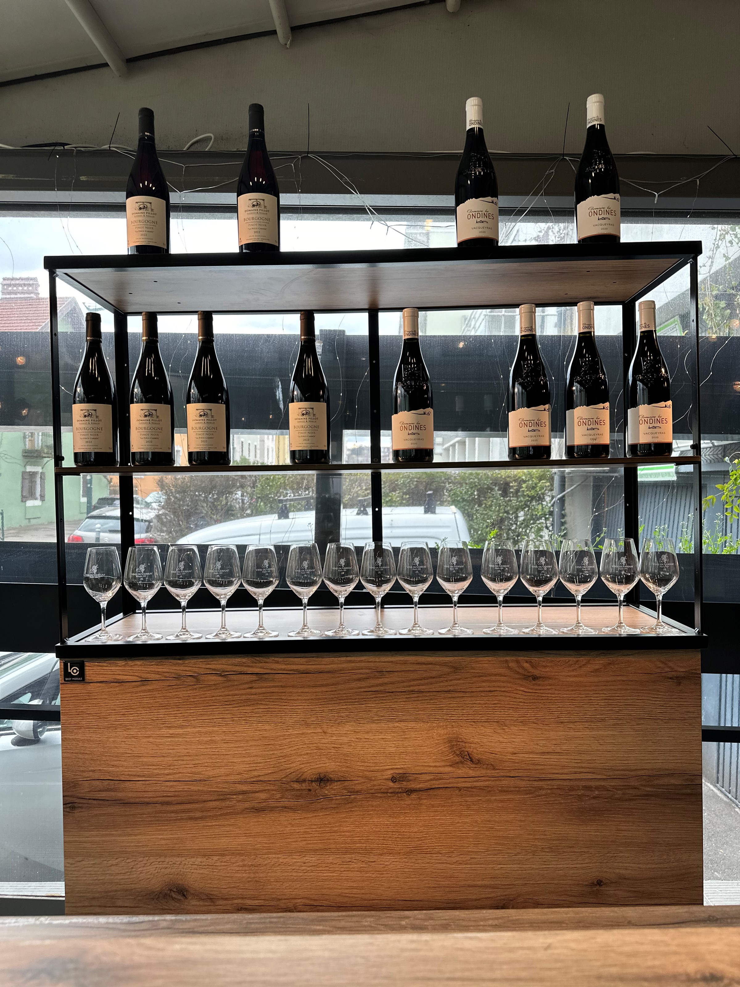 <h3>Bar&nbsp;<span class="surTitre">Tout voir</span></h3>-image